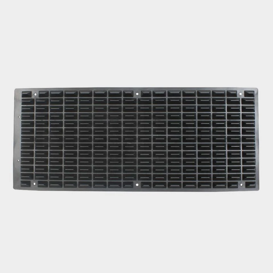 The Equine Scratcher 3 The Equine Scratcher