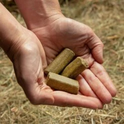 Meadow® Herb Treats 1kg -Horse Riding Equipment Store go 478455 c